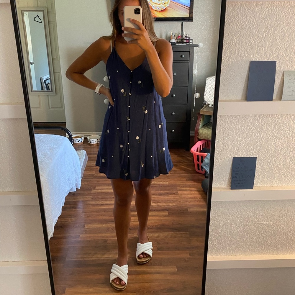 Very cute sundress!!!